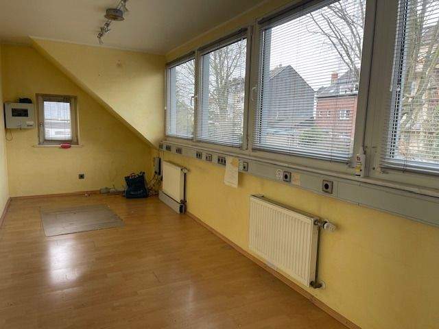 Einfamilienhaus Mönchengladbach Pongs - 7 Zimmer, 150 m&sup2;, 475.000&euro; | Angebot:25705651