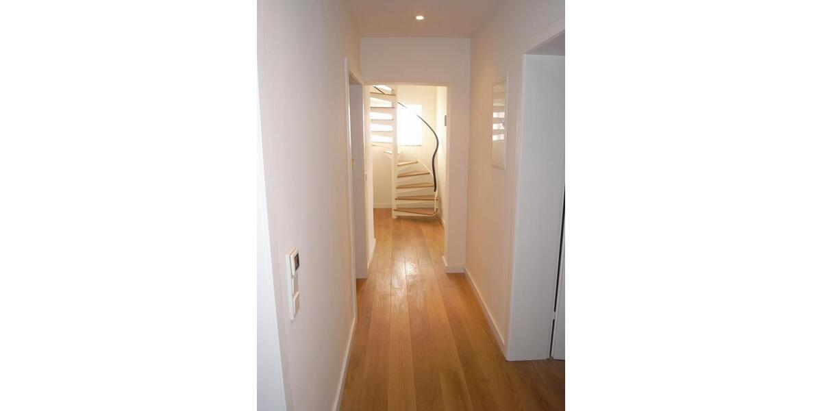 Doppelhaushälfte Kaarst - 6 Zimmer, 162 m&sup2;, 2.100&euro; | Angebot:25978039