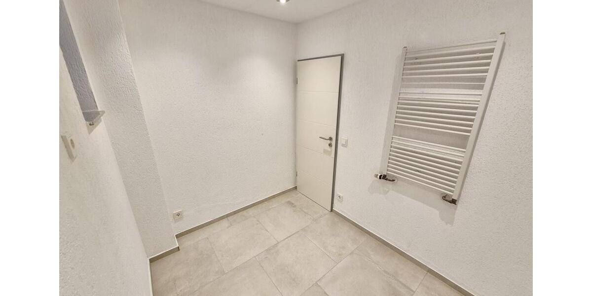Etagenwohnung Krefeld Gellep-Stratum - 2.5 Zimmer, 68 m&sup2;, 850&euro; | Angebot:25978284