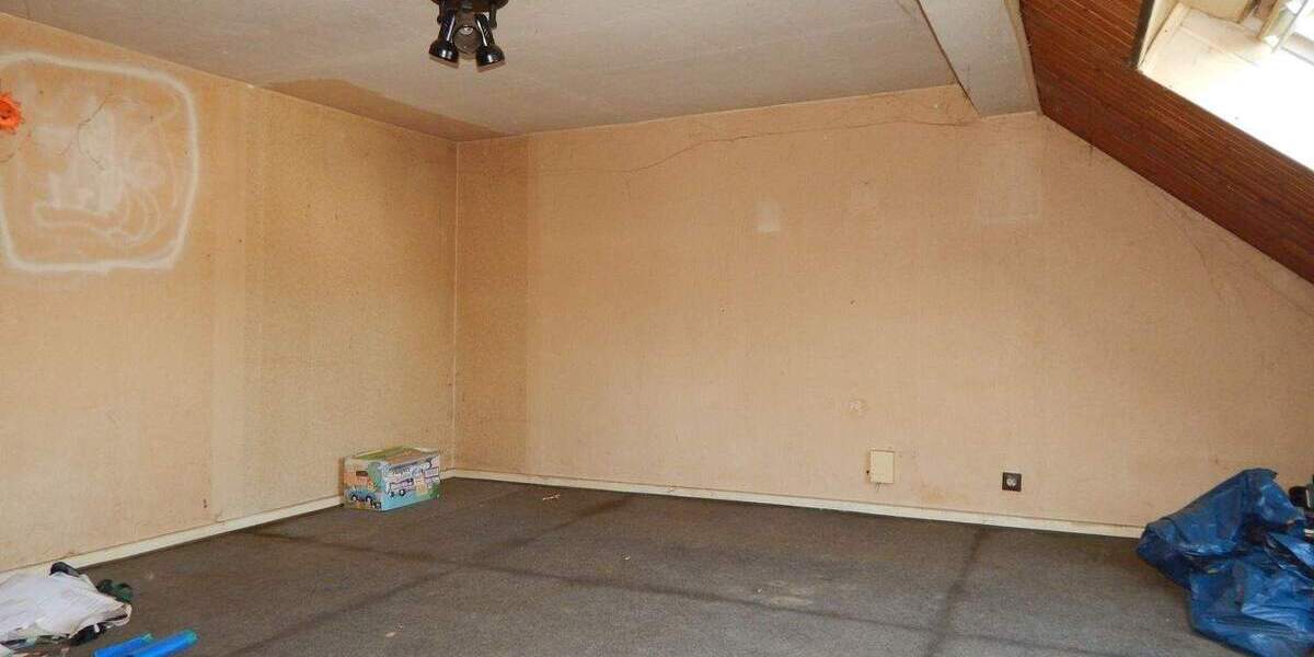 Mehrfamilienhaus, Wohnhaus Kamp-Lintfort Lintfort - 4 Zimmer, 109 m&sup2;, 229.000&euro; | Angebot:25729272