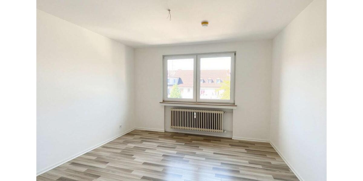Etagenwohnung Oberhausen - 3 Zimmer, 94 m&sup2;, 800&euro; | Angebot:26490874