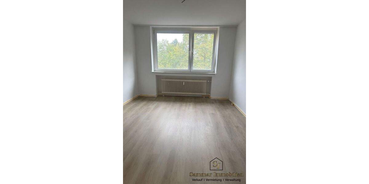 Etagenwohnung Mönchengladbach Stadtmitte - 3 Zimmer, 82 m&sup2;, 820&euro; | Angebot:25739029