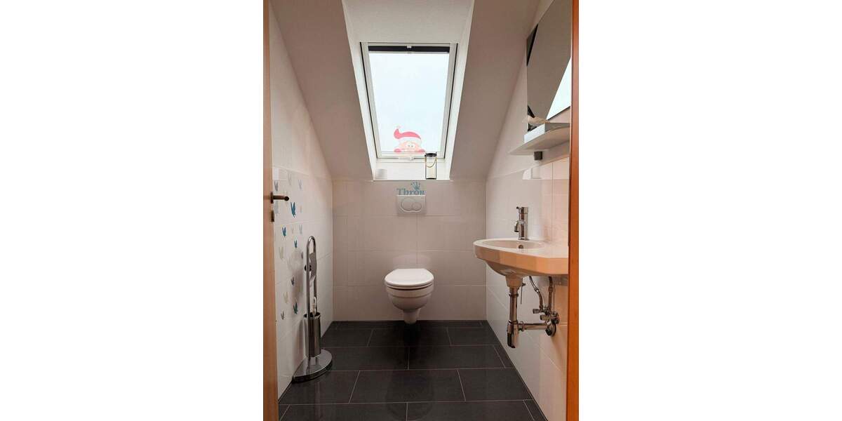 Etagenwohnung Duisburg Wanheim-Angerhausen - 2 Zimmer, 65 m&sup2;, 199.000&euro; | Angebot:25680467