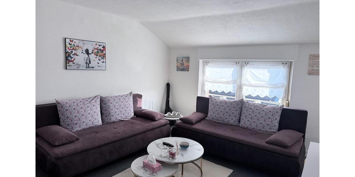 Dachgeschoßwohnung Grefrath - 2 Zimmer, 40 m&sup2;, 375&euro; | Angebot:25965173