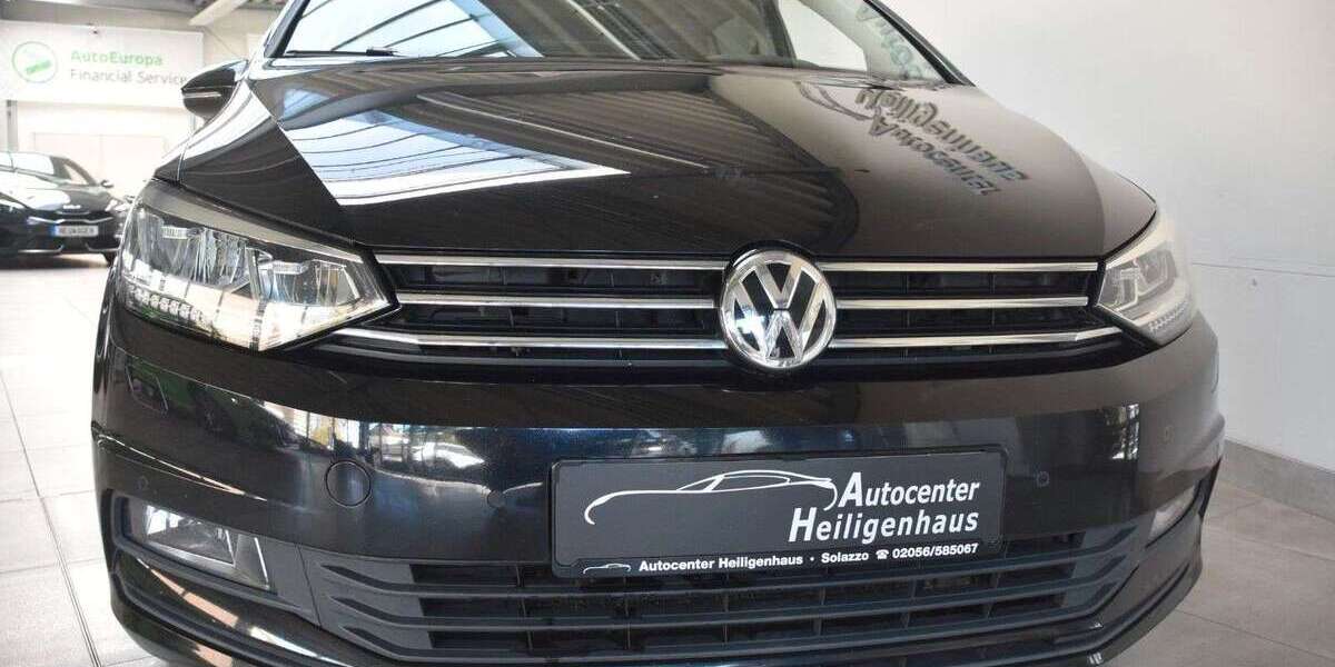 VW Touran 105.443 km 21.980 &euro; Heiligenhaus 42579