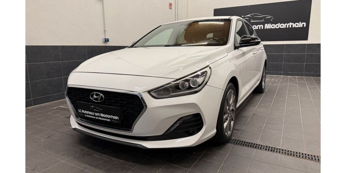 Hyundai i30 88.716 km 12.450 &euro; Moers 47441