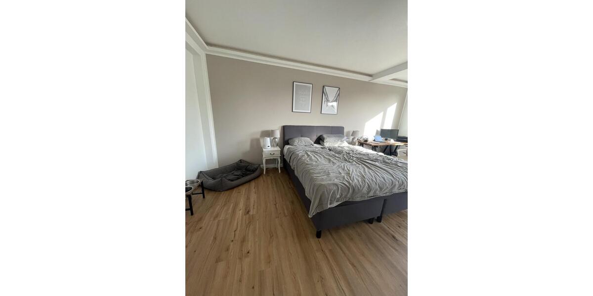 Etagenwohnung Krefeld Cracau - 4 Zimmer, 112 m&sup2;, 1.355&euro; | Angebot:25871602