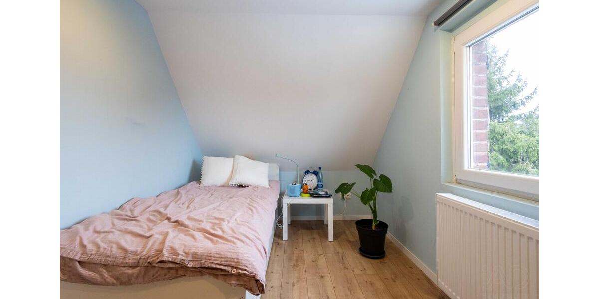 Etagenwohnung Jüchen - 4 Zimmer, 116 m&sup2;, 1.500&euro; | Angebot:24487686