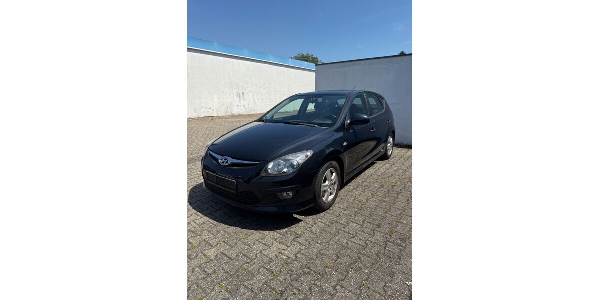 Hyundai i30 167.000 km 3.970 &euro; Mönchengladbach 41065