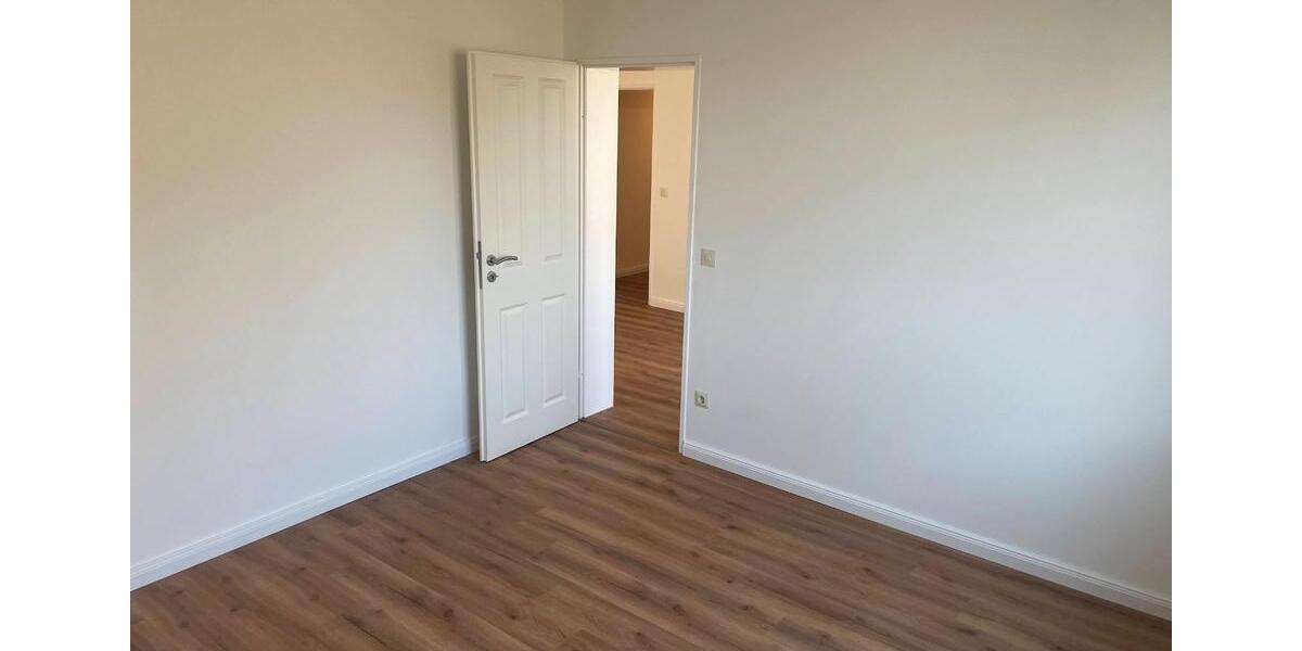 Etagenwohnung Duisburg Essenberg - 2 Zimmer, 68 m&sup2;, 589&euro; | Angebot:25975467