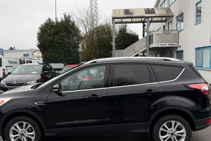 Ford Kuga 157.021 km 8.450 &euro; Hilden 40721
