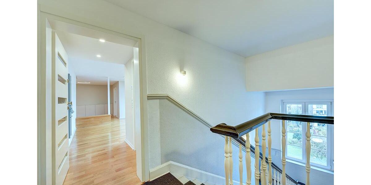 Einfamilienhaus Düsseldorf Pempelfort - 4 Zimmer, 234 m&sup2;, 3.950&euro; | Angebot:24803544