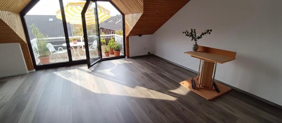 Dachgeschoßwohnung Düsseldorf Stadtbezirk 8 - 1 Zimmer, 50 m&sup2;, 680&euro; | Angebot:24741360