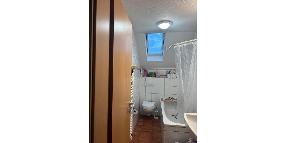 Dachgeschoßwohnung Mönchengladbach Nord - 2 Zimmer, 50 m&sup2;, 535&euro; | Angebot:25882604