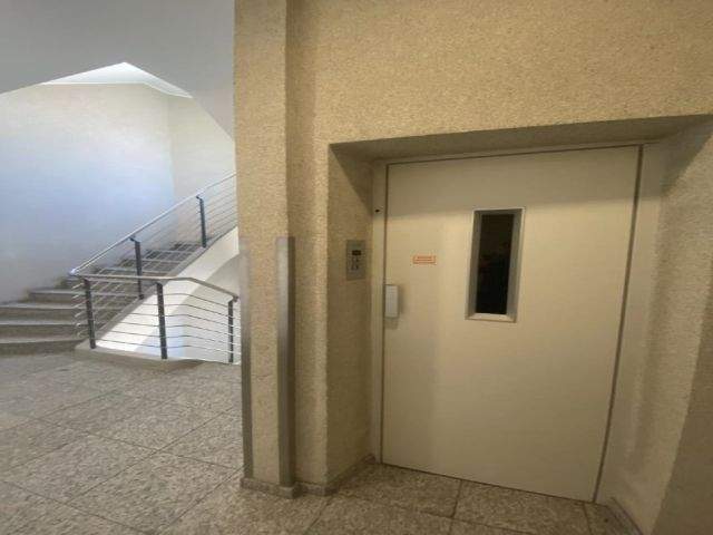 Gewerbeobjekt Düsseldorf Stadtmitte - 1 Zimmer, 230 m&sup2;, 4.140&euro; | Angebot:25836366