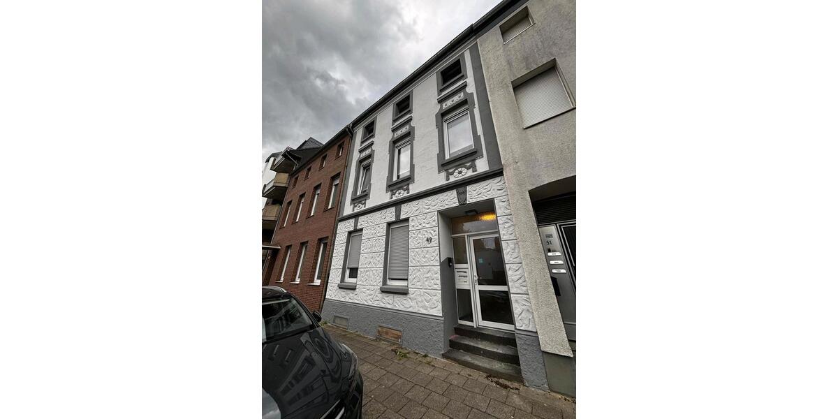 Dachgeschoßwohnung Mönchengladbach Süd - 2.5 Zimmer, 74 m&sup2;, 820&euro; | Angebot:26660538