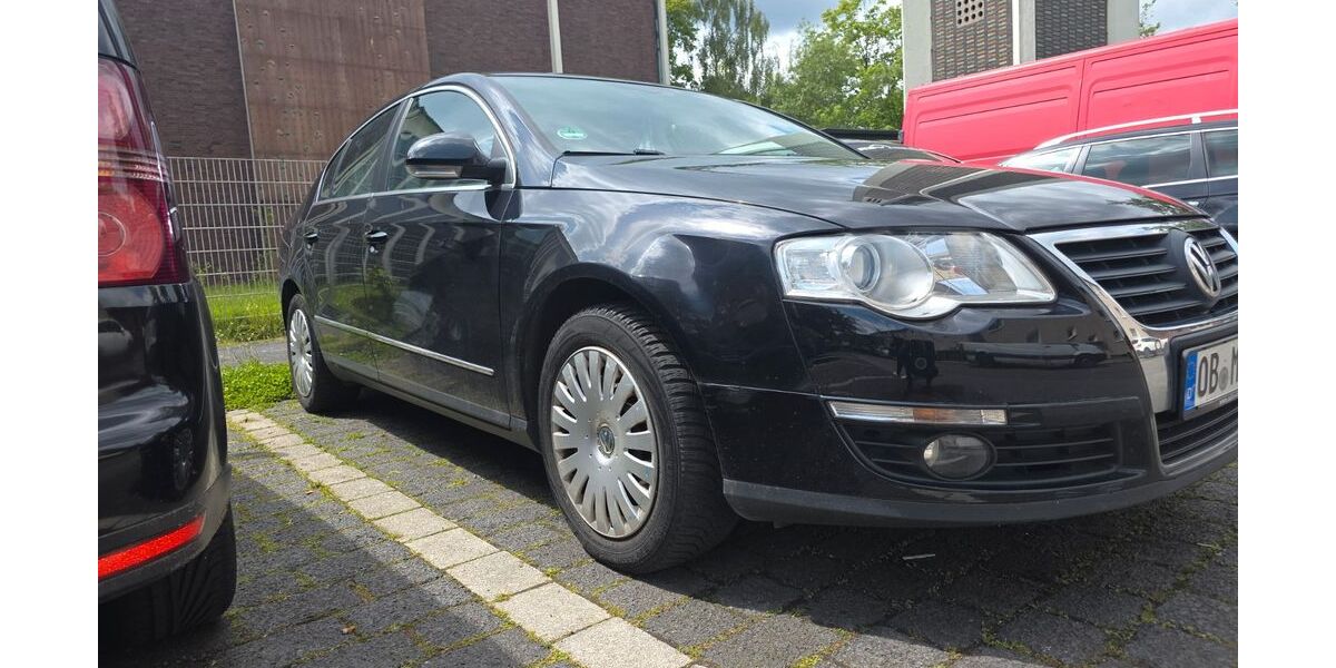 VW Passat 213.500 km 2.800 &euro; Oberhausen 46119