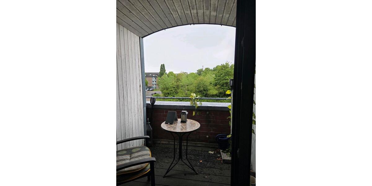 Dachgeschoßwohnung Krefeld Benrad - 2 Zimmer, 65 m&sup2;, 550&euro; | Angebot:26665400