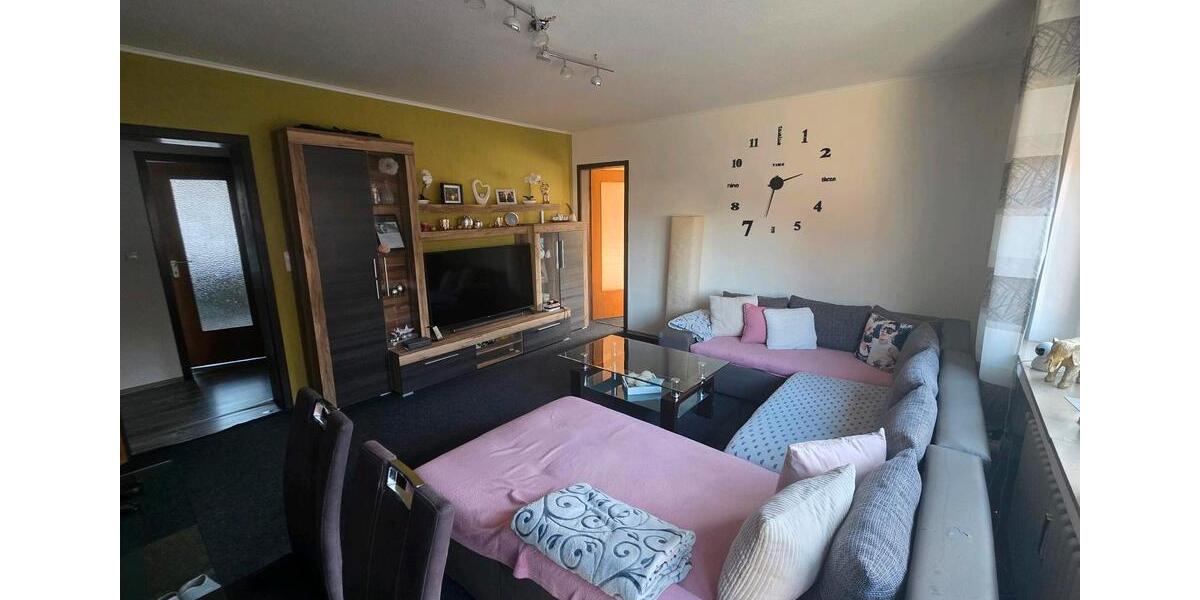 Etagenwohnung Grevenbroich - 4 Zimmer, 90 m&sup2;, 900&euro; | Angebot:25957362