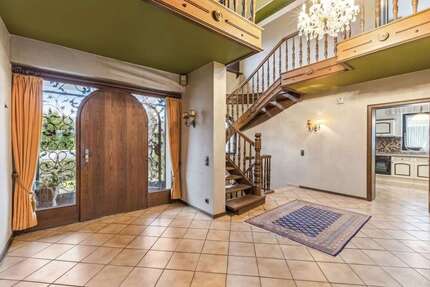 Haus Dormagen-Nievenheim Nievenheim - 6 Zimmer, 262 m&sup2;, 890.000&euro; | Angebot:24892473