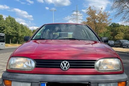 VW Golf 158.000 km 1.999 &euro; Düsseldorf 40591