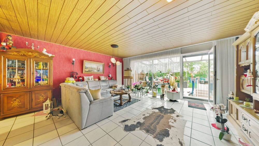 Reihenmittelhaus Neuss Weckhoven - 6 Zimmer, 104 m&sup2;, 399.000&euro; | Angebot:26569359