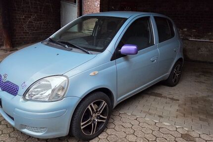 Toyota Yaris 175.592 km 2.700 &euro; Mönchengladbach 41199