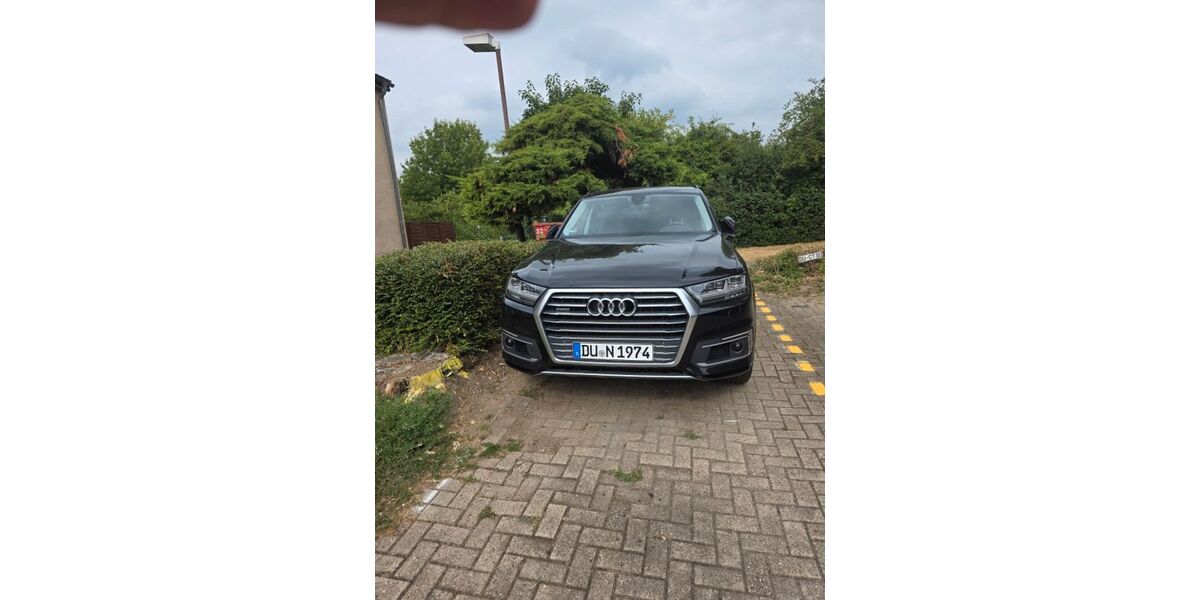 Audi Q7 256.000 km 19.000 &euro; Duisburg 47139