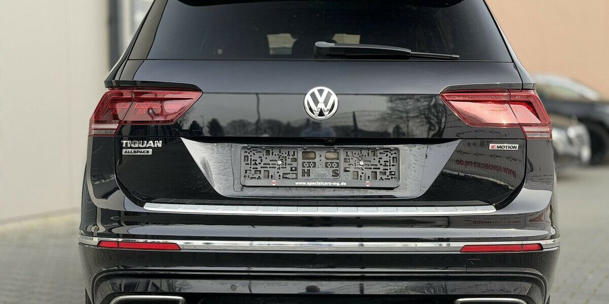 VW Tiguan Allspace R-LIne / 4Motion / Pano / Memory 99.000 km 33.490 &euro; Mönchengladbach 41066