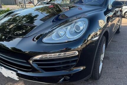 Porsche Cayenne 190.000 km 19.000 &euro; Düsseldorf 40235