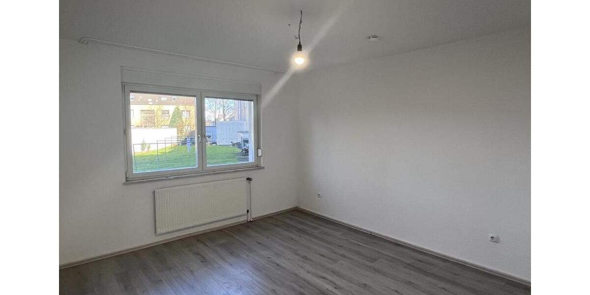 Erdgeschoßwohnung Duisburg Duisburg-Mitte - 3 Zimmer, 65 m&sup2;, 519&euro; | Angebot:25893201