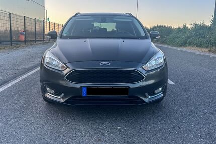 Ford Focus 85.000 km 7.200 &euro; Haan 42781