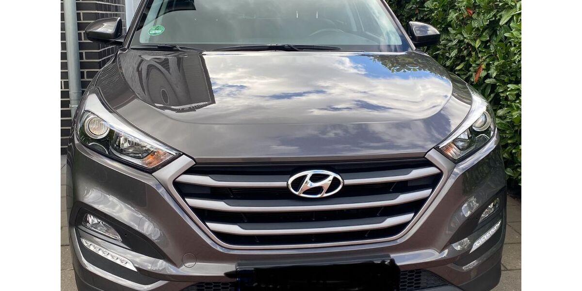Hyundai TUCSON 132.000 km 12.200 &euro; Duisburg 47199