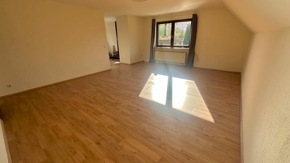 Maisonettenwohnung Krefeld Hülser Berg - 5 Zimmer, 105 m&sup2;, 1.180&euro; | Angebot:25947682