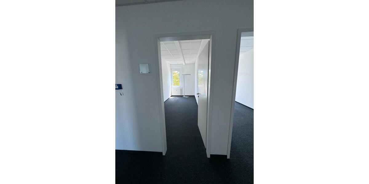 Gewerbeobjekt Langenfeld (Rheinland) - 11&euro; | Angebot:24763357