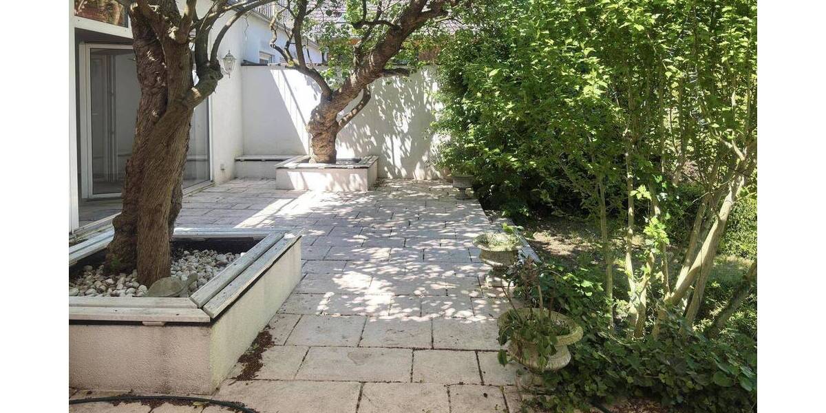 Etagenwohnung Düsseldorf Eller - 3 Zimmer, 126 m&sup2;, 399.900&euro; | Angebot:25685495