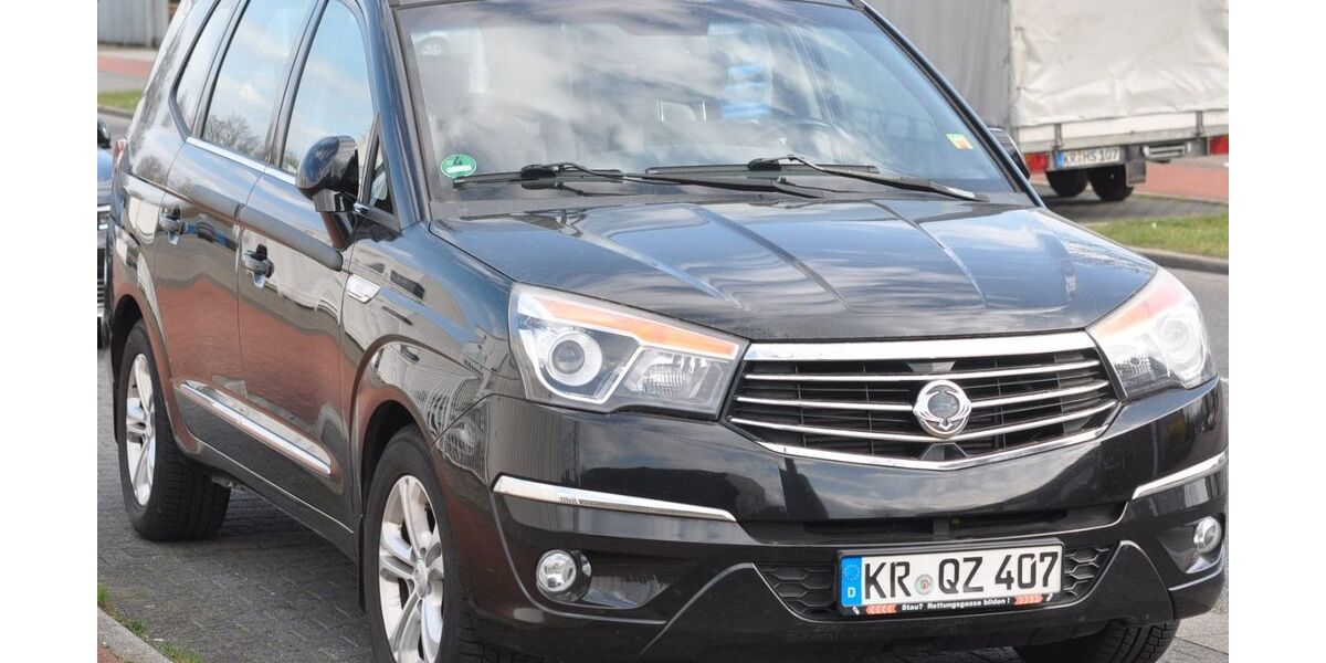 SsangYong Rodius 88.000 km 12.000 &euro; Krefeld 47803