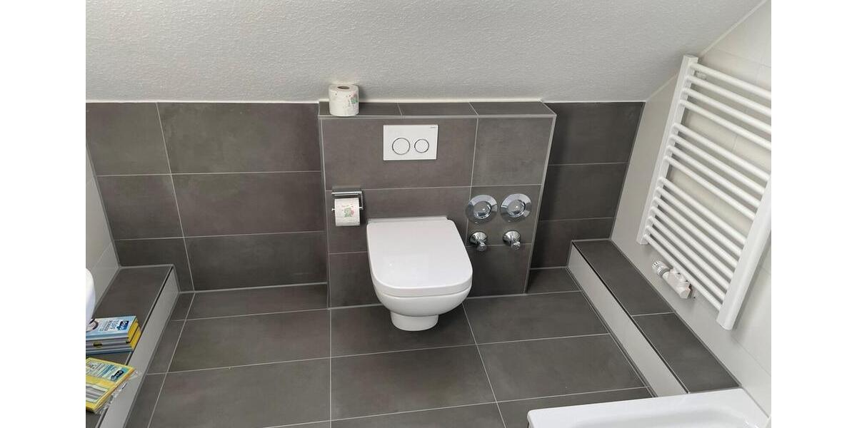 Dachgeschoßwohnung Duisburg Hochheide - 2.5 Zimmer, 49 m&sup2;, 452&euro; | Angebot:26627518