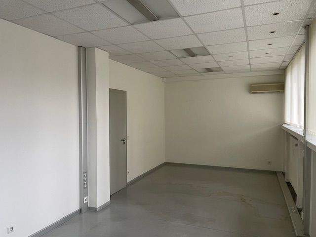 Gewerbeobjekt Mönchengladbach / Odenkirchen-Mitte Odenkirchen - 4 Zimmer, 109 m&sup2;, 1.100&euro; | Angebot:25896210