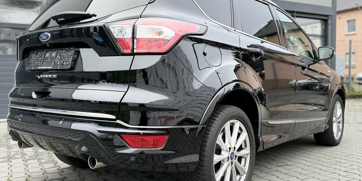 Ford Kuga Vignale / Panorama / Kamera / Keyless GO 34.000 km 21.890 &euro; Mönchengladbach 41066