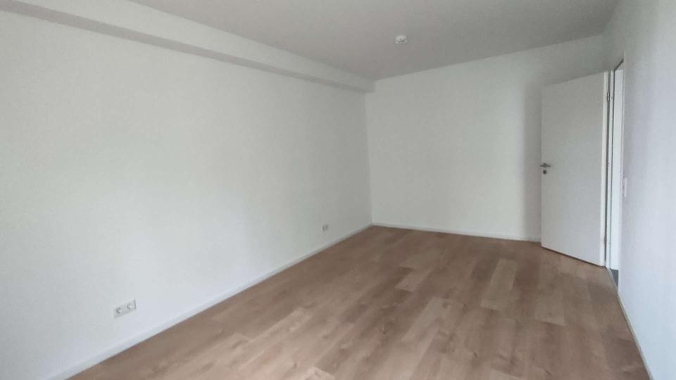 Etagenwohnung Krefeld - 3 Zimmer, 79 m&sup2;, 830&euro; | Angebot:23630884