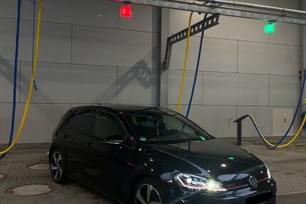 VW Golf 98.000 km 18.800 &euro; Krefeld 47798