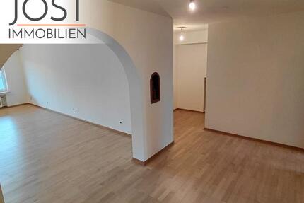 Wohnung Mönchengladbach West - 3 Zimmer, 150 m&sup2;, 1.200&euro; | Angebot:24625176