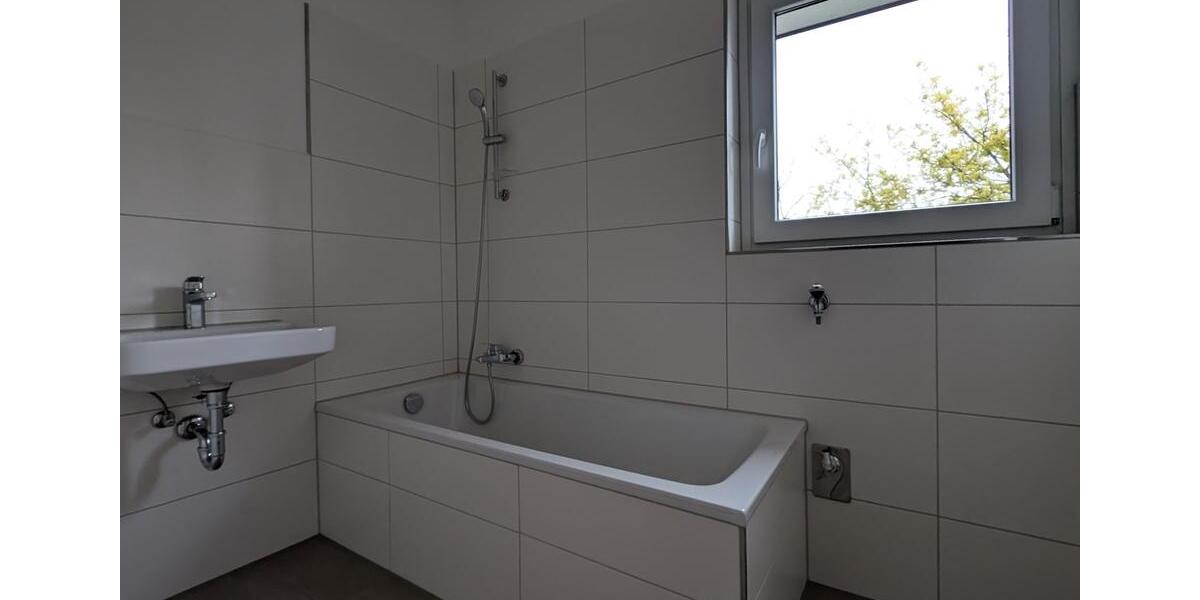 Etagenwohnung Duisburg Rheinhausen - 3 Zimmer, 79 m&sup2;, 711&euro; | Angebot:25923021