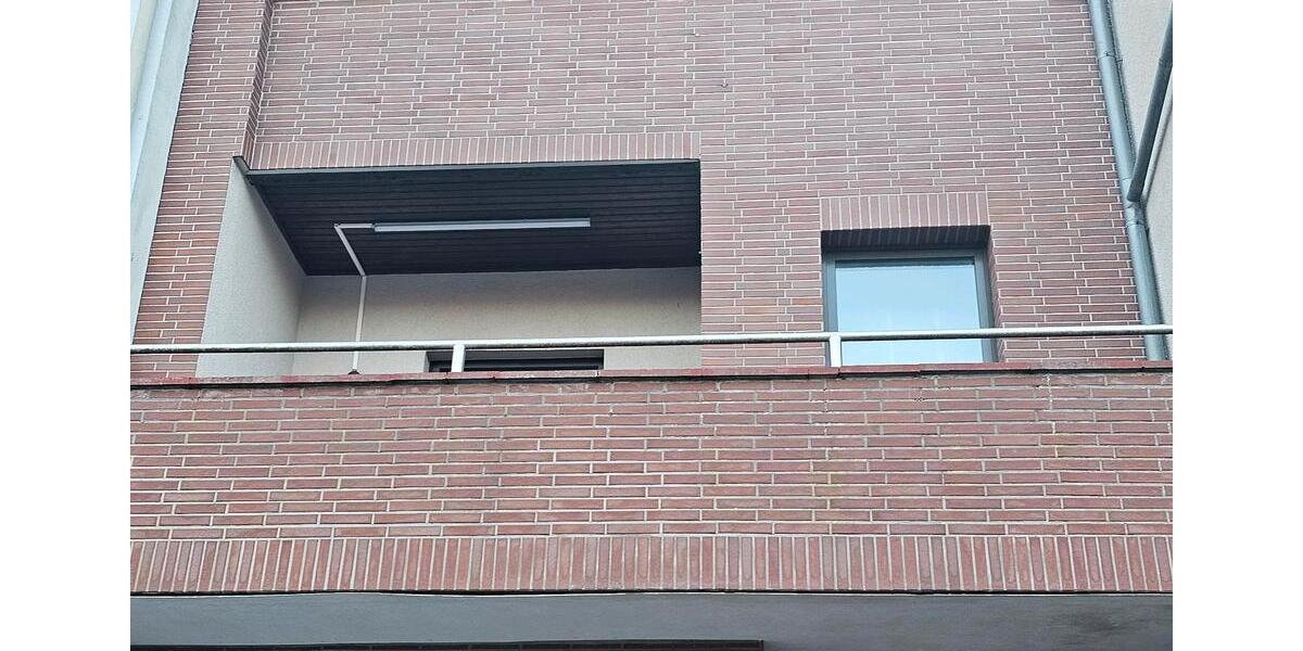 Etagenwohnung Duisburg Rheinhausen - 1 Zimmer, 82 m&sup2;, 700&euro; | Angebot:24272978