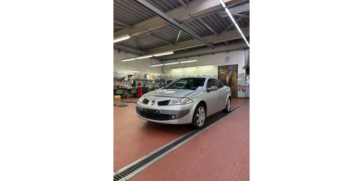 Renault Megane 240.000 km 1.600 &euro; Düsseldorf 40470