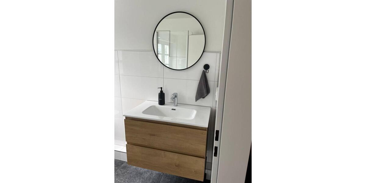 Etagenwohnung Haan - 2 Zimmer, 67 m&sup2;, 850&euro; | Angebot:25792025