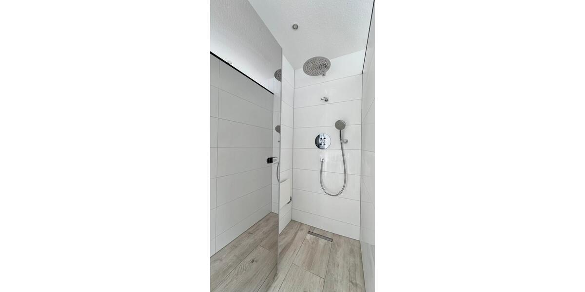 Etagenwohnung Ratingen - 2.5 Zimmer, 117 m&sup2;, 1.530&euro; | Angebot:25256985