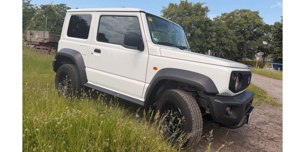 Suzuki Jimny 47.300 km 28.600 &euro; Düsseldorf 40223