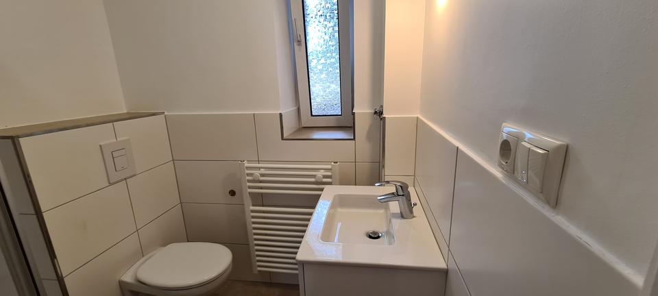 Erdgeschoßwohnung Mönchengladbach - 2 Zimmer, 83 m&sup2;, 830&euro; | Angebot:25884330